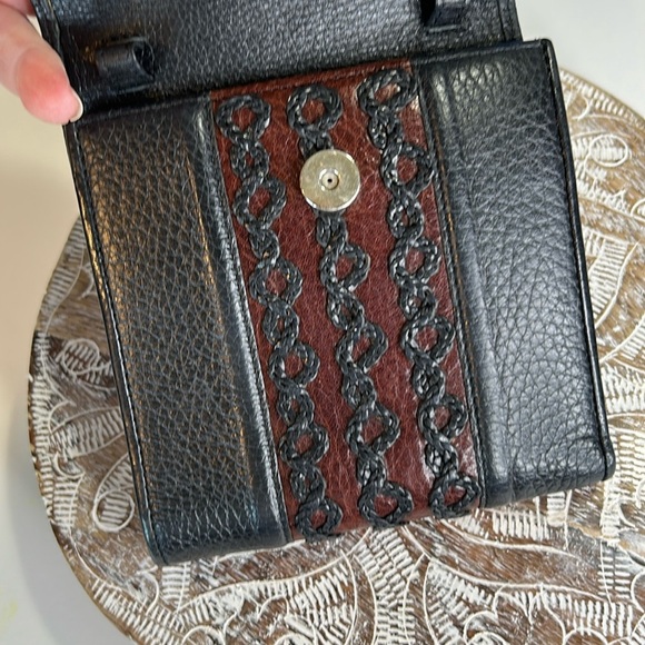 BRIGHTON SOFT LEATHER BLACK/BROWN WOVEN DESIGN WALLET - Picture 4 of 16